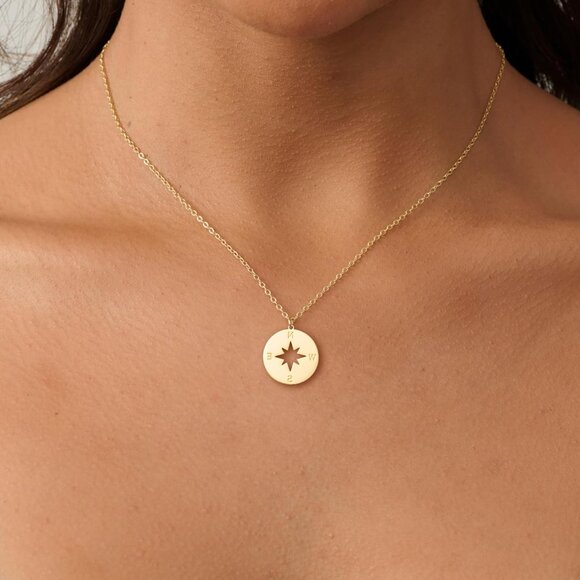 ⚡Gold Compass Pendant Necklace for Women Travel Adventure Jewelry Gift Idea - Picture 5 of 8
